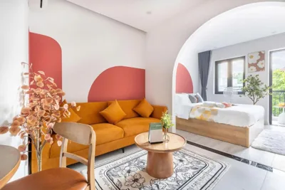 Deluxe Studio — Artsy Boutique Studio