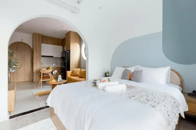 Studio with Balcony — Artsy Boutique Studio